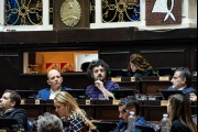 Facundo Tignanelli presentó un proyecto de ley para garantizar a las instituciones bonaerenses el acceso a los servicios públicos