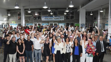 La UTN Avellaneda organizó la colación de Tecnicaturas Universitarias y de la Licenciatura nodocente