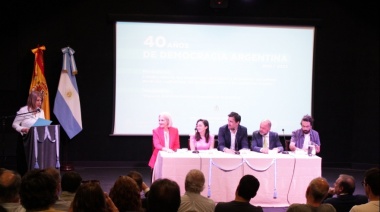 Mónica Litza participó en España de la Cátedra Abierta por los 40 Años de Democracia Argentina