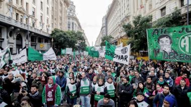 ATE realizó un paro y marchas contra las políticas económicas y salariales del Gobierno