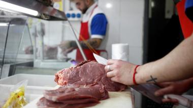 El intendente de Castelli fijó el precio de la carne 60 % más barata: "Que la libertad de mercado se vaya al carajo"