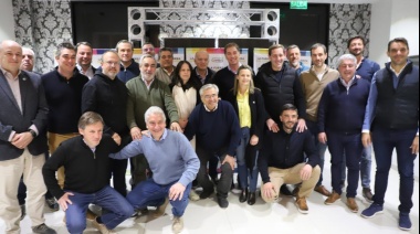 Grindetti y Santilli compartieron un encuentro con intendentes Pro para analizar la situación social y económica
