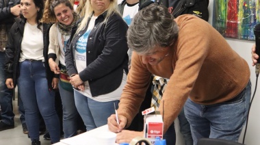 Lista "Azul y Blanca" gana elecciones de ADUNA en la UNDAV  de forma categórica