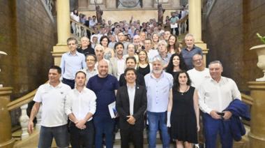 Kicillof recibió a representantes de Cámaras y Agrupaciones empresarias