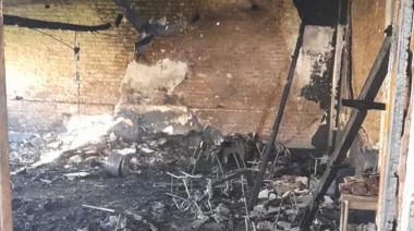 Incendiaron la Casa del Niño de la Fundación del padre Francisco "Paco" Olveira