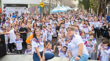 Lanús Gobierno participó de la correcaminata "Cuidar las infancias"