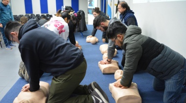 Se dictó en la UTN Avellaneda una capacitación gratuita sobre Primeros Auxilios, RCP y DEA