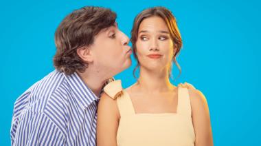 "Como si fuéramos solo amigos" llega a los cines el 5 de diciembre
