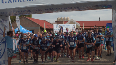 Director de cine abandonó labor de guardavidas para  filmar documental que muestra su vida en el running