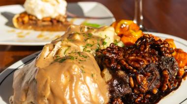 KANSAS celebra THANKSGIVING, día que honra la gratitud y el encuentro