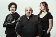Yepeto: Dirigida por Nicolás Cabré Con Roly Serrano, Alan Madanes y la participación de Luisina Arito