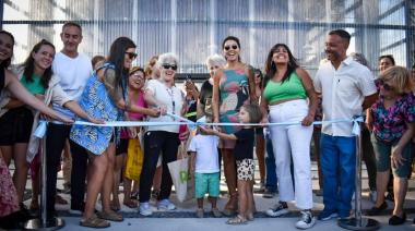 Mayra y la ministra Vilar en la apertura al público del Vivero Municipal “Yolanda Ortiz”