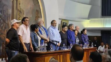 La CGT y los piqueteros peronistas anticiparon que saldrán a la calle si Milei impulsa cambios en las leyes laborales