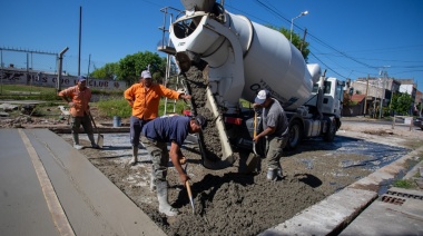 Avanza el plan de Pavimentación en las inmediaciones del COTO de Lanús Oeste