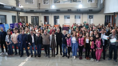 Avellaneda: Ferraresi y Larroque lanzaron un programa de capacitación en protección de los derechos de niños y adolescentes