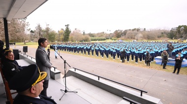 Más de 2.700 cadetes de la policía provincial juraron fidelidad a la bandera nacional