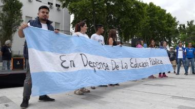 Hicieron un festival en Lomas para defender la educación pública