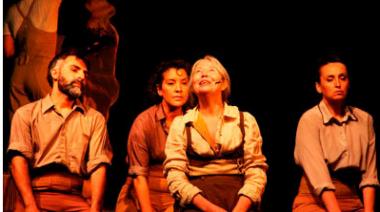 "Partir(se)" de Belén Galain vuelve al Rojas con su premiada propuesta teatral