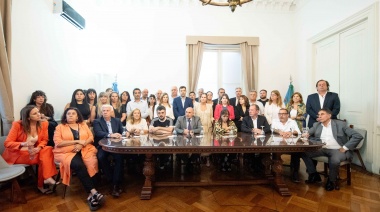 La legislatura bonaerense continuará trabajando durante el mes de enero para aprobar la Ley de Presupuesto, la Ley Fiscal y el endeudamiento
