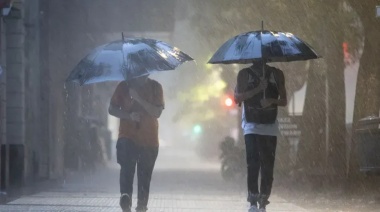El conurbano bonaerense sigue bajo alerta naranja por fuertes tormentas, vientos y granizo