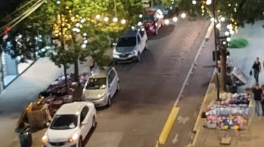 La tradicional calle 12 luce el nuevo sistema de embellecimiento lumínico