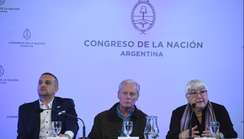 Andrés Rodríguez reivindicó el valor de los Héroes de Malvinas en la presentación de la octava edición del libro “Malvinas” en el Senado