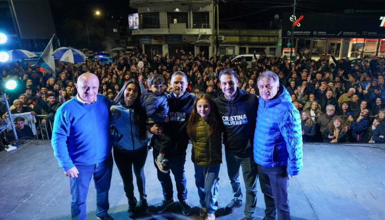 Triunfo histórico del peronismo en Lanús: el candidato de Julián Álvarez, Leandro Decuzzi, se impuso por amplia mayoría