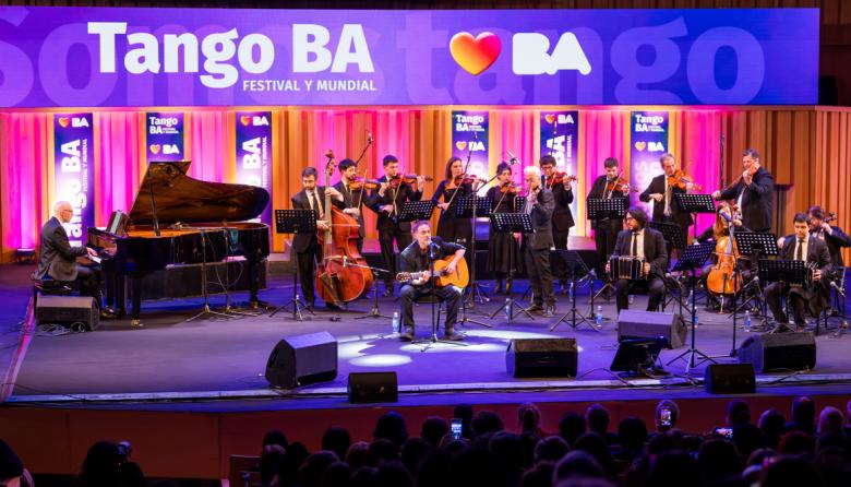 Una pareja de Córdoba es la nueva campeona mundial de Tango de Pista