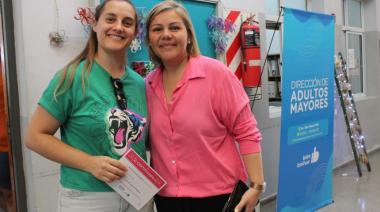 Se llevó a cabo la muestra de fin de año de los talleres de adultos mayores