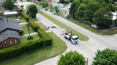 Comenzó la instalación de luminarias Led sobre la Av. Tuyú