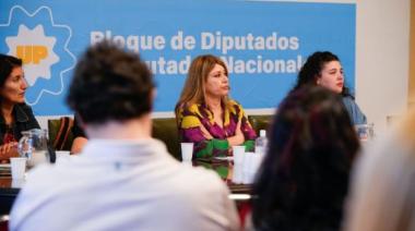 Litza reiteró el compromiso de UxP de rechazar el DNU y la Ley Ómnibus
