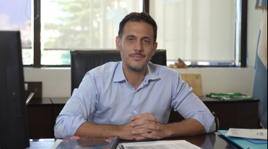 Julián Álvarez anunció el aumento salarial para las y los trabajadores municipales