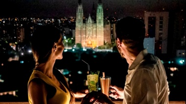 Reabre la temporada del exclusivo rooftop  "Cielo Sky Bar La Plata"