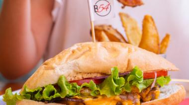 Burger54 ofrece un 20% de descuento en su Steak Sandwich