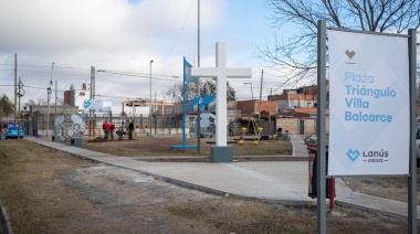 Lanús Gobierno avanza con la puesta en valor de la Plaza Triángulo Villa Balcarce en Remedios de Escalada