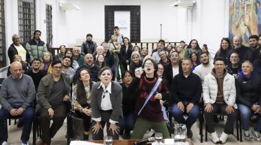 Ian Moche brindó una charla abierta sobre concientización del autismo en el HCD Lanús
