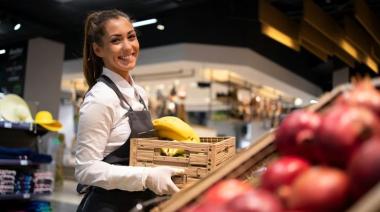 Paritaria mercantil: se firmó la revisión salarial, ¿qué cambia para los trabajadores?