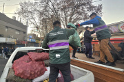 Liniers: operativo de la Ciudad para desalojar manteros y desocupar las veredas 