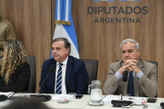Brügge impulsa una ley para frenar los mecanismos adictivos de las plataformas y proteger a niños y adolescentes